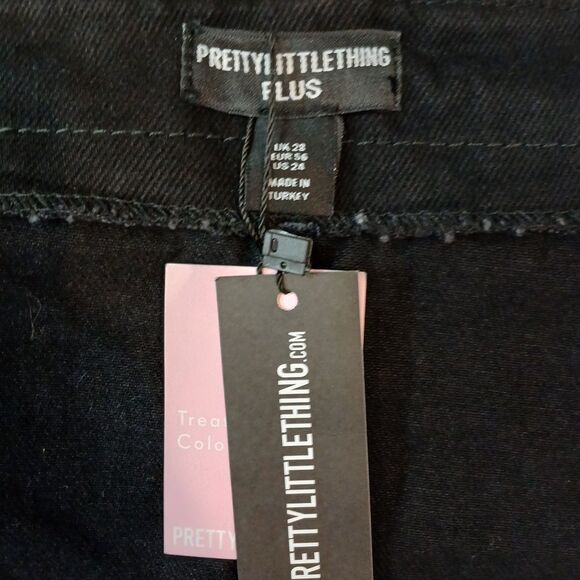 NWT Pretty Little Thing Plus USA Size 24 Black Cargo Frayed Denim Mini Skirt - Picture 8 of 12